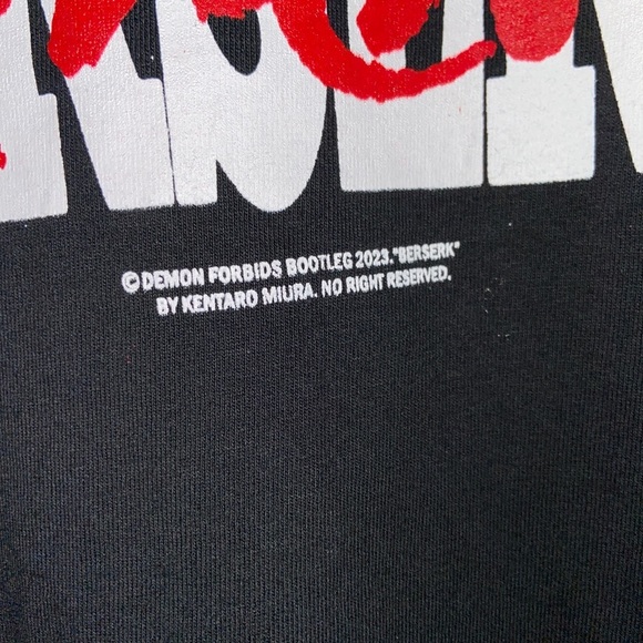 Berserk Anime Tee L 1/1 Demon Forbids Bootleg UNI Manga JP​​ - Picture 4 of 8